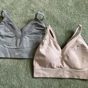 Set of 2 Nike sport bras